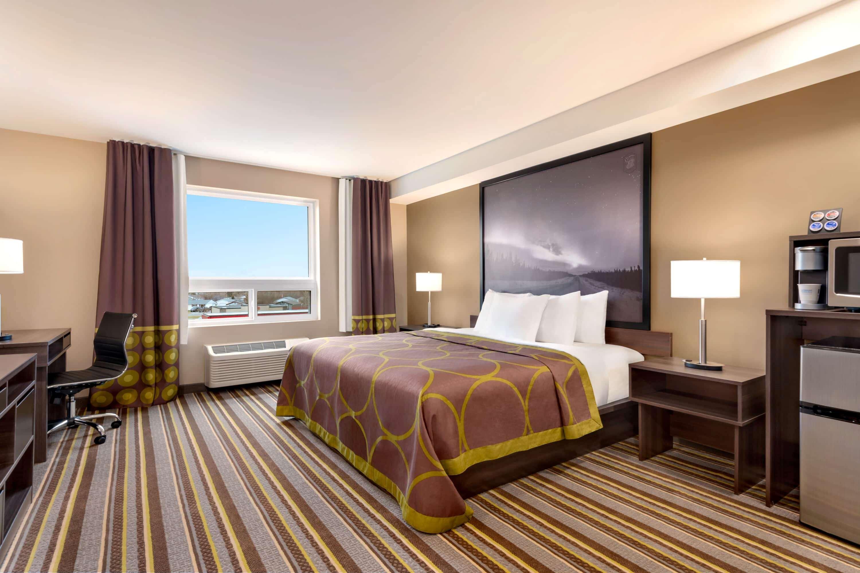 Super 8 By Wyndham Thompson Hotell Eksteriør bilde